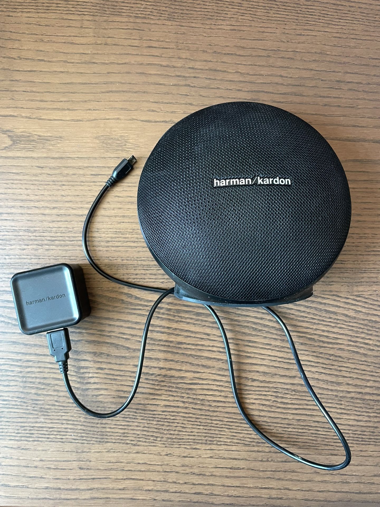 Harmon Kardon Bluetooth Speaker with charger