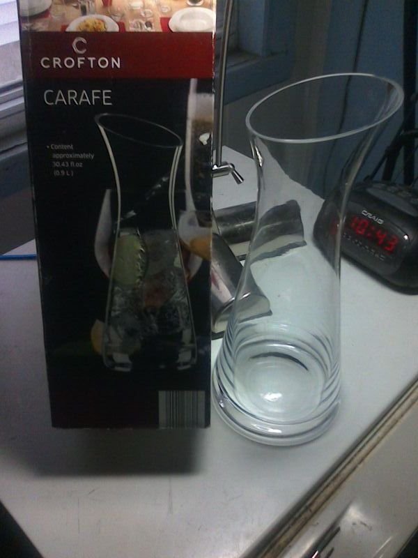 CROFTON carafe !! 30.43 fl.oz.,0.9 L.