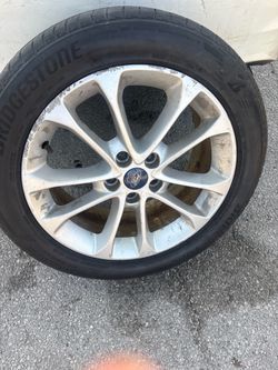 Ford escape /fusion wheel