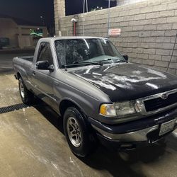 2000 Mazda B-Series Pickup