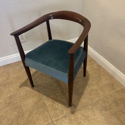 Vintage Chair 