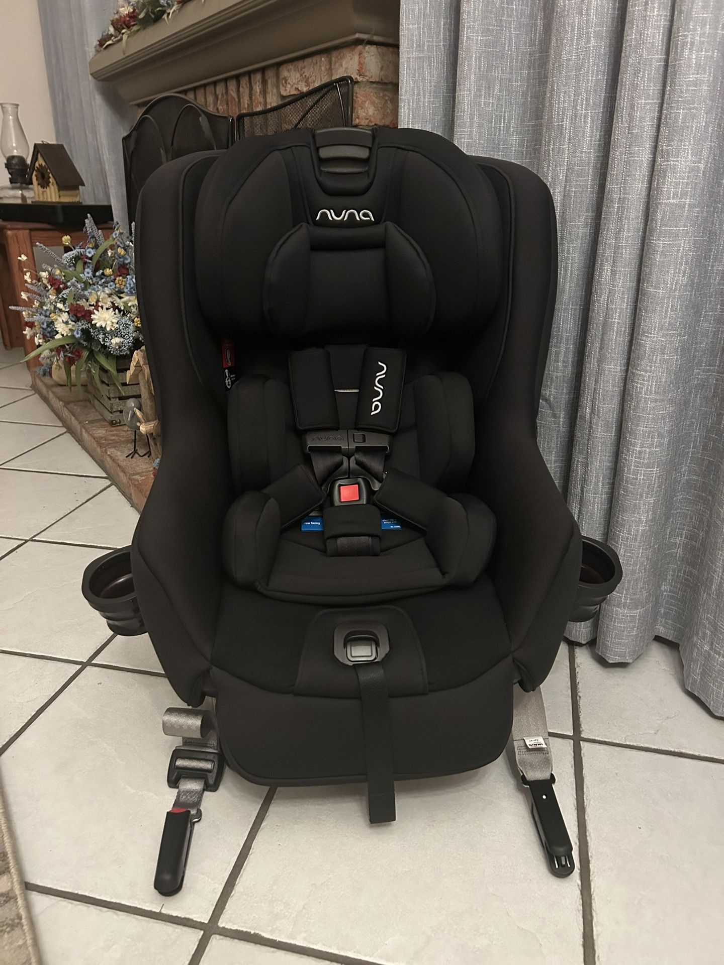2021 Nuna Rava Convertible Car Seat