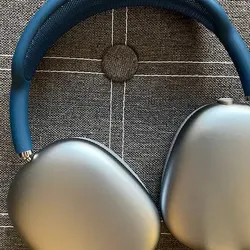Apple headphones