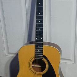 Yamaha FD-02 - Natural Acoustic Dreadnought Guitar