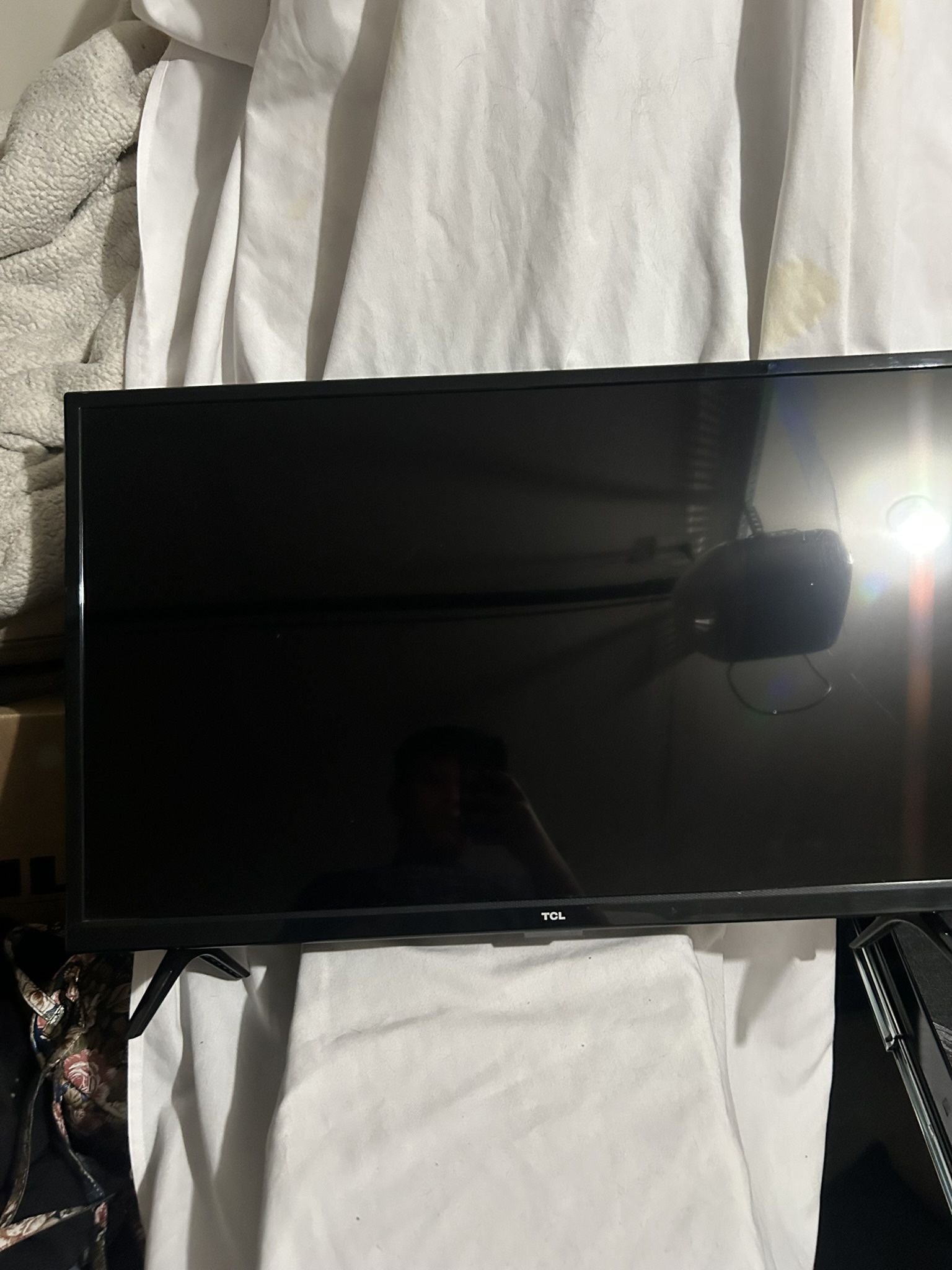 Small TCL Tv