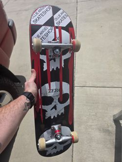 8.25 zero skateboard barely used.