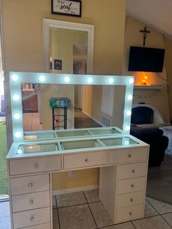 Makeup Vanity