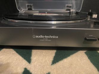 Audio-Technica AT-LP60 Fully Automatic Belt-Drive Stereo Turntable, Silver  : AUDIO TECHNICA AT-LP60 TURNTABLE: Electronics 