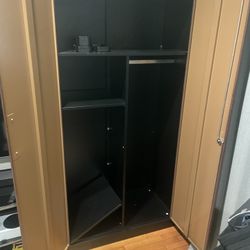 Metal Wardrobe Cabinet With Locking Door