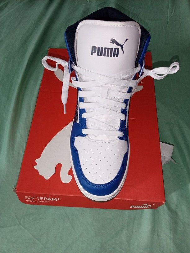 Puma Sneakers