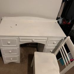 Free Desk 