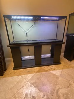 55 Gallon Fish Tank / Aquarium with Stand and Lids (Built in Light)