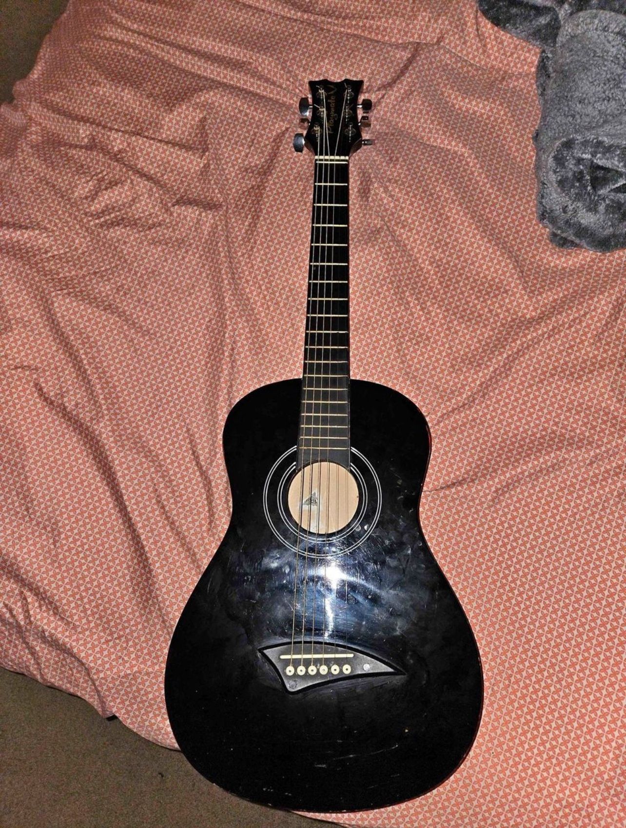 Guitar Acoustic 