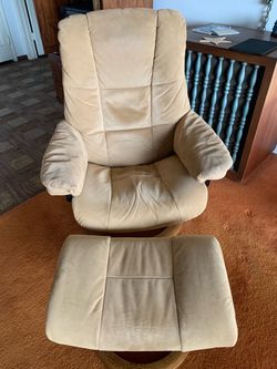 Ekornes-Stressless Recliner & Ottoman