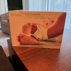 Owlet Dream Sock Smart Baby Monitor - Monitors Heart Rate, Oxygen via Owlet Dream App