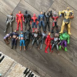 Action Figures 