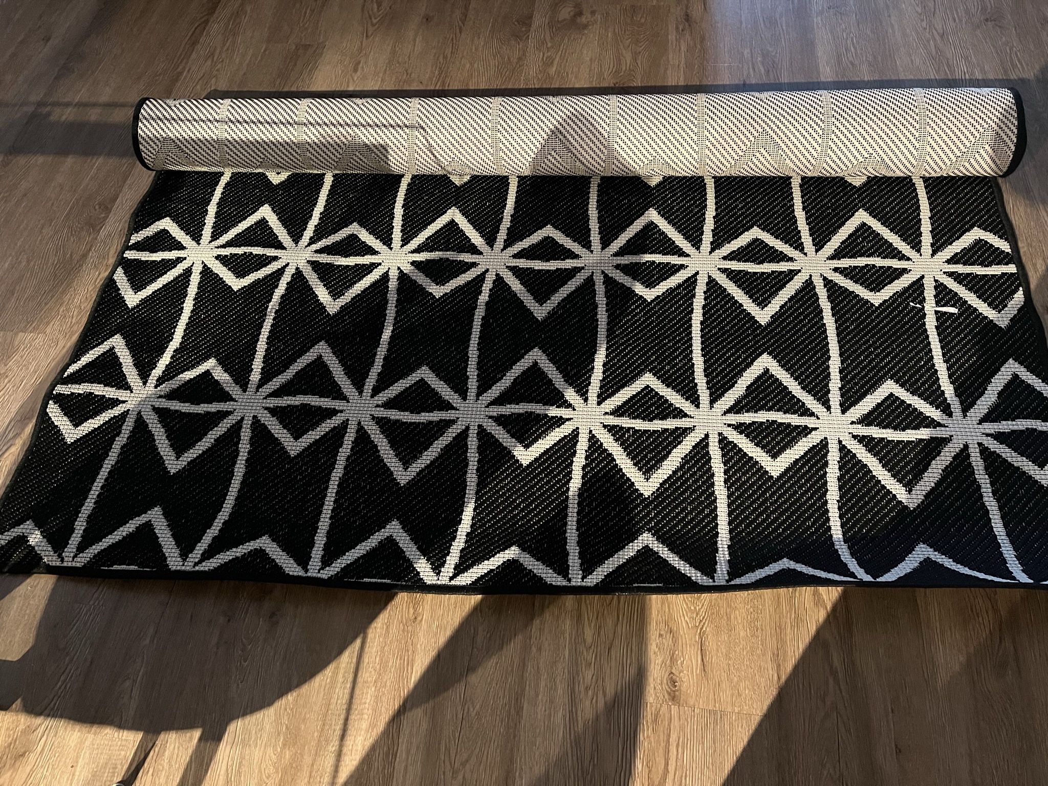 Bellino Power Loom Black Indoor/Outdoor Rug