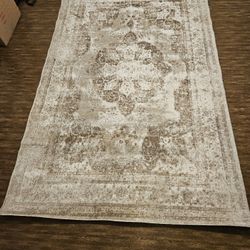 Beige 5×8 Rectangular Area Rug