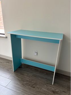Small Desk or table