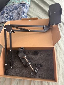 Gooseneck solid metal phone holder for bed or desk