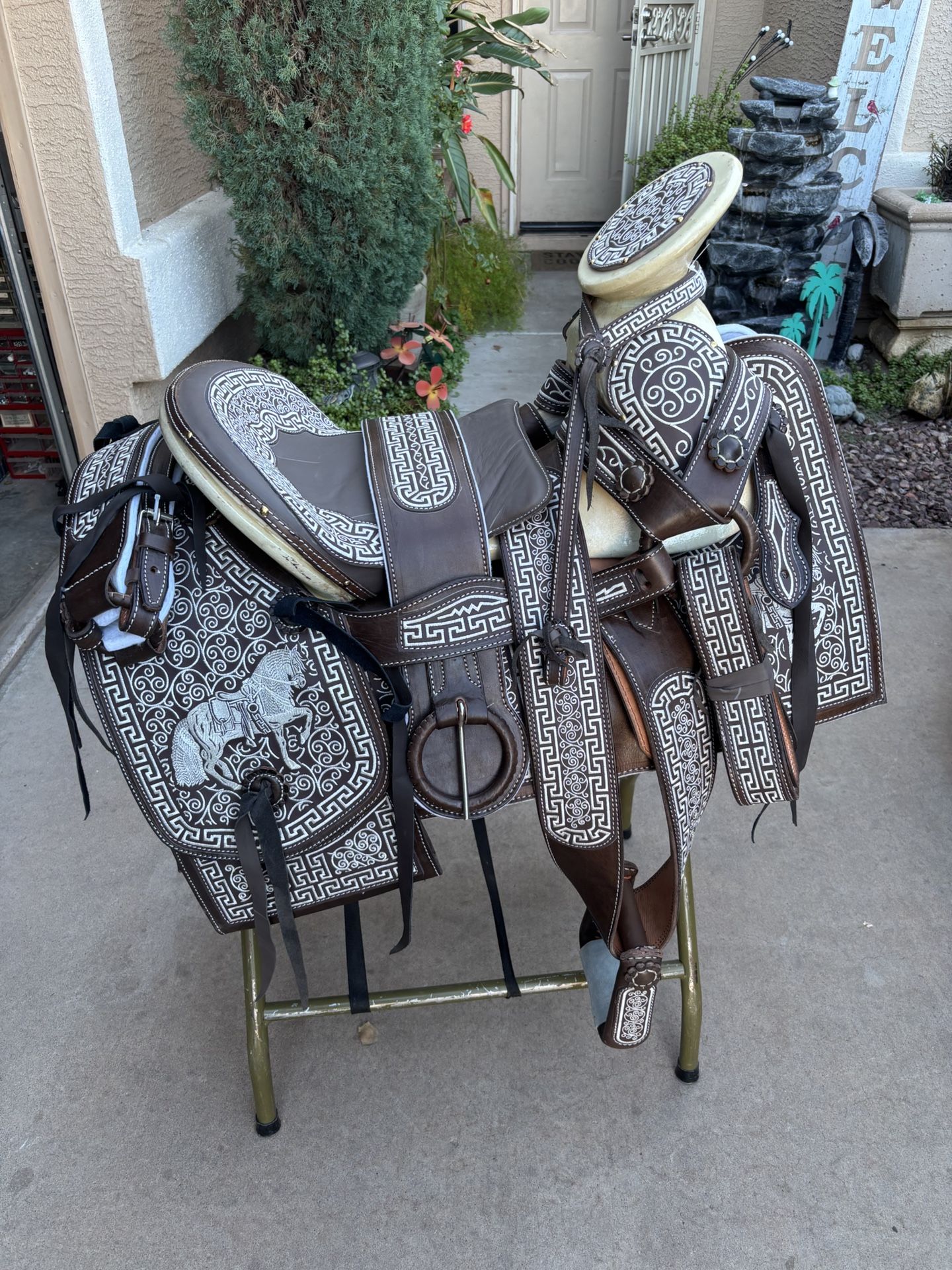 Montura Charra Fuste 16 🐴