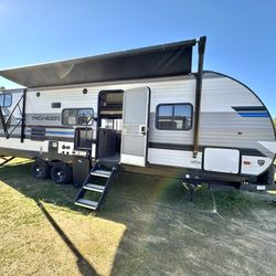 2023 Like new 34FT COLEMAN