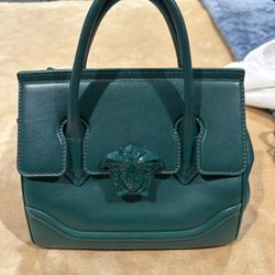 Versace Bag⭐️ Womens⭐️100% Authentic⭐️ Brand New ⭐️