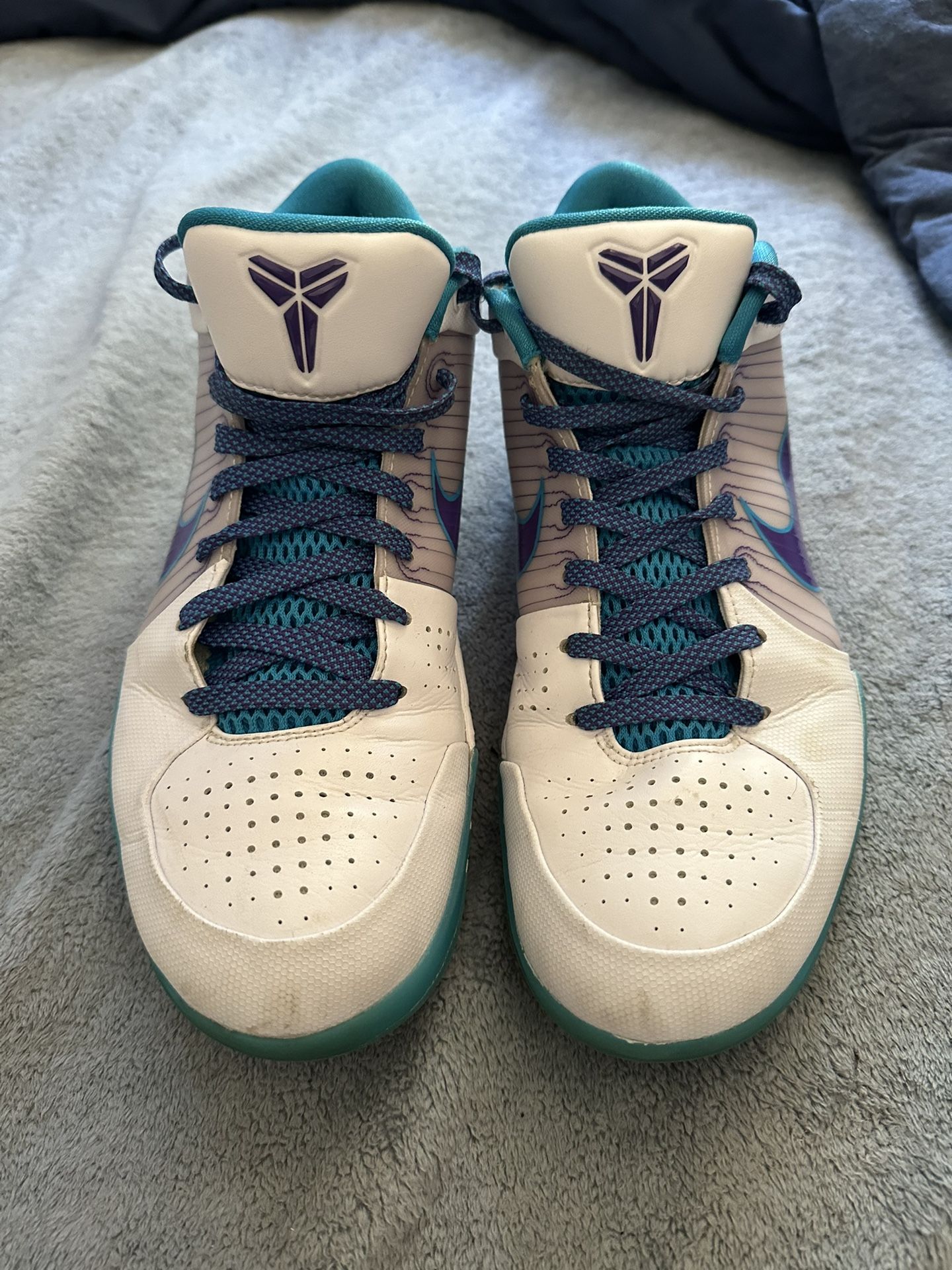 Nike Kobe 4 Draft Day Size 9.5 Authentic.