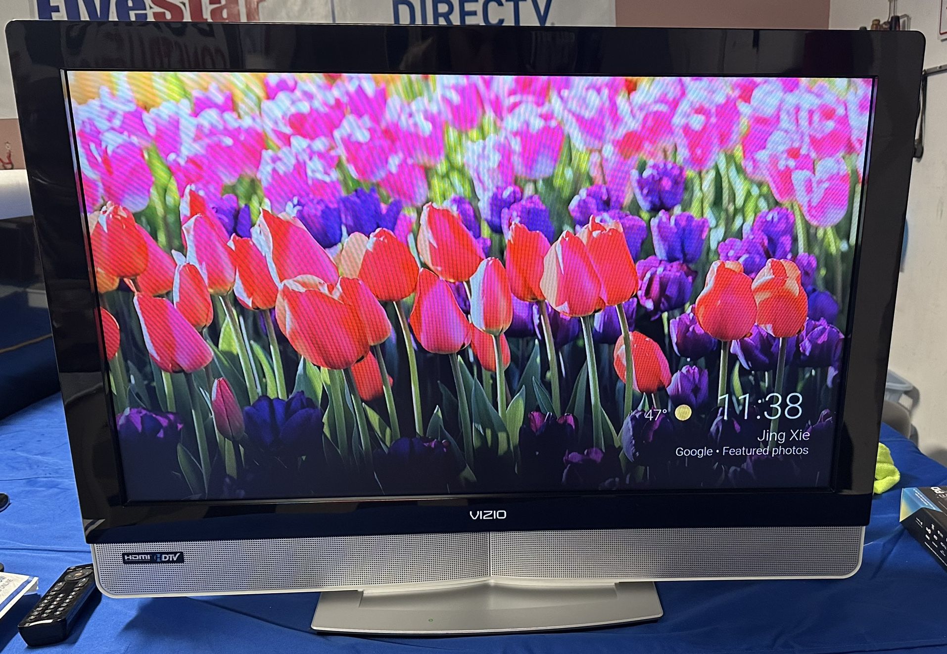 Vizio 37" inch LCD 1080p HDTV White for Sale in Pk, IL