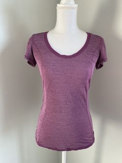 Lululemon Size 4 Tech Shirt