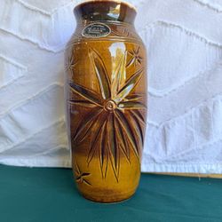 SIGNED Vintage Dryden Pottery Vase ONE OF A KIND All American Pottery Starburst Sunburst LIKE NEW PERFECT CONDITION  Golden Brown with ochre drip glaz