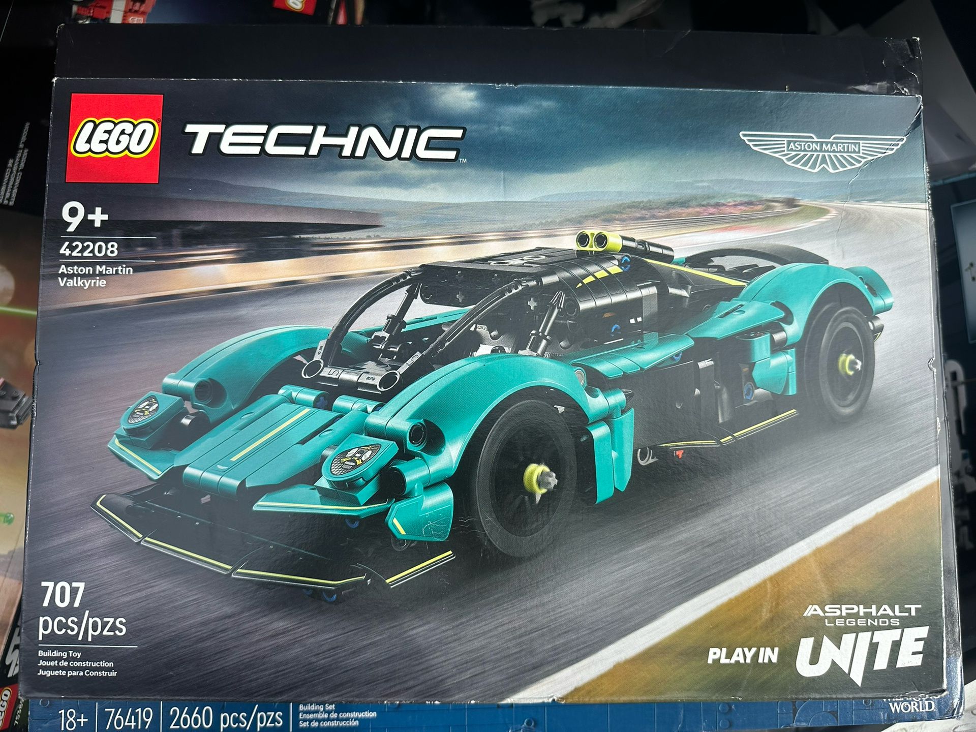 LEGO Aston Martin Valkyrie