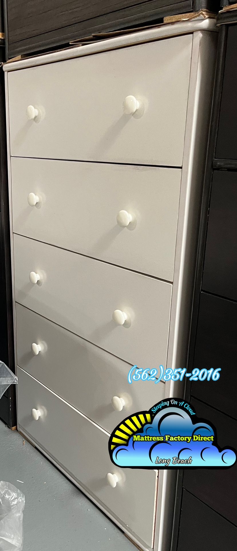 Jumbo Dresser Five Drawer White Double Knob Assembled 