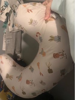 Nursing pillow