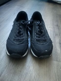 Women’s Brooks shoes size 7