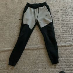 Nike Tech Pants 