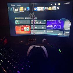 Monitor 60 Hz 27 Inch Curved  45$