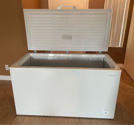 Insignia Freezer