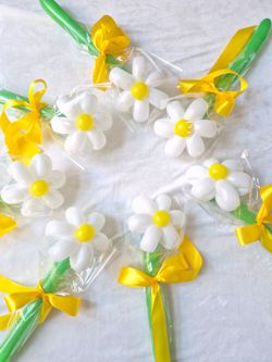 Flower balloon bouquet