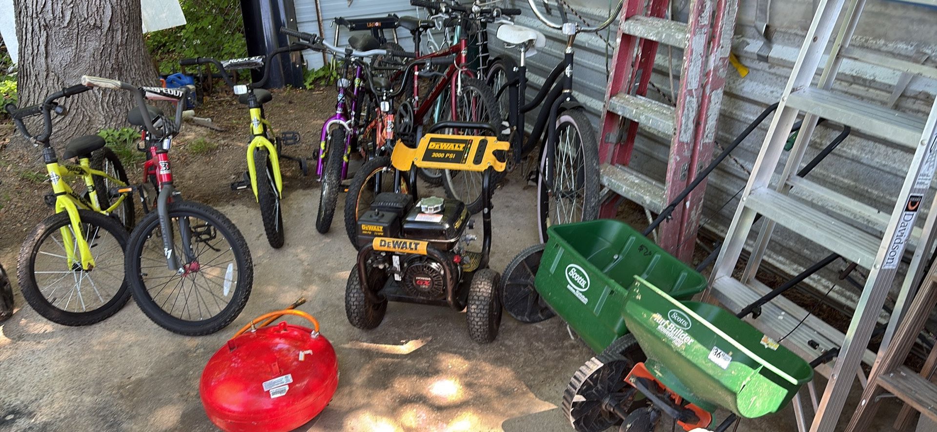 Used tool in good condition opportunity price prices range from $50 to $90 -$120 warranty 1 month. There is a guarantee of what you pay in credit fo