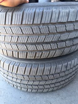(2) 245/60R18 PAIR OF USED TIRES MICHELIN 70% LIFE !!!