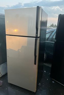 GE  Top Mount Stainless Steel Refrigerator
