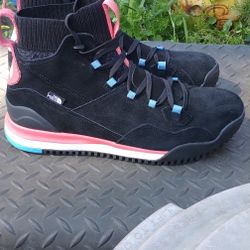 The North Face Men's Black Suede/Rose Back To Berkeley III Sport Waterproof Boots (Size 11)