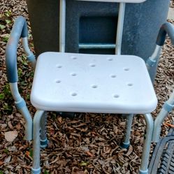 Shower chair great condition