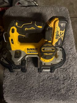 Dewalt bandsaw and battery