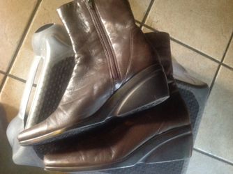 NINE WEST 7.5