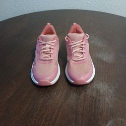 Girl's Shoe's Size 2