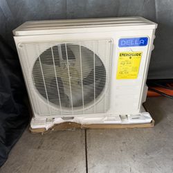 Brand New Della Mini Split 