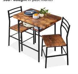 Table + 2 chairs