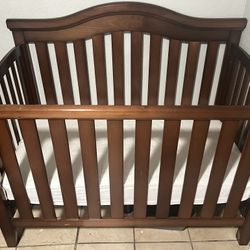 baby crib